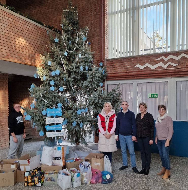 Csak egy kis apróság 2025